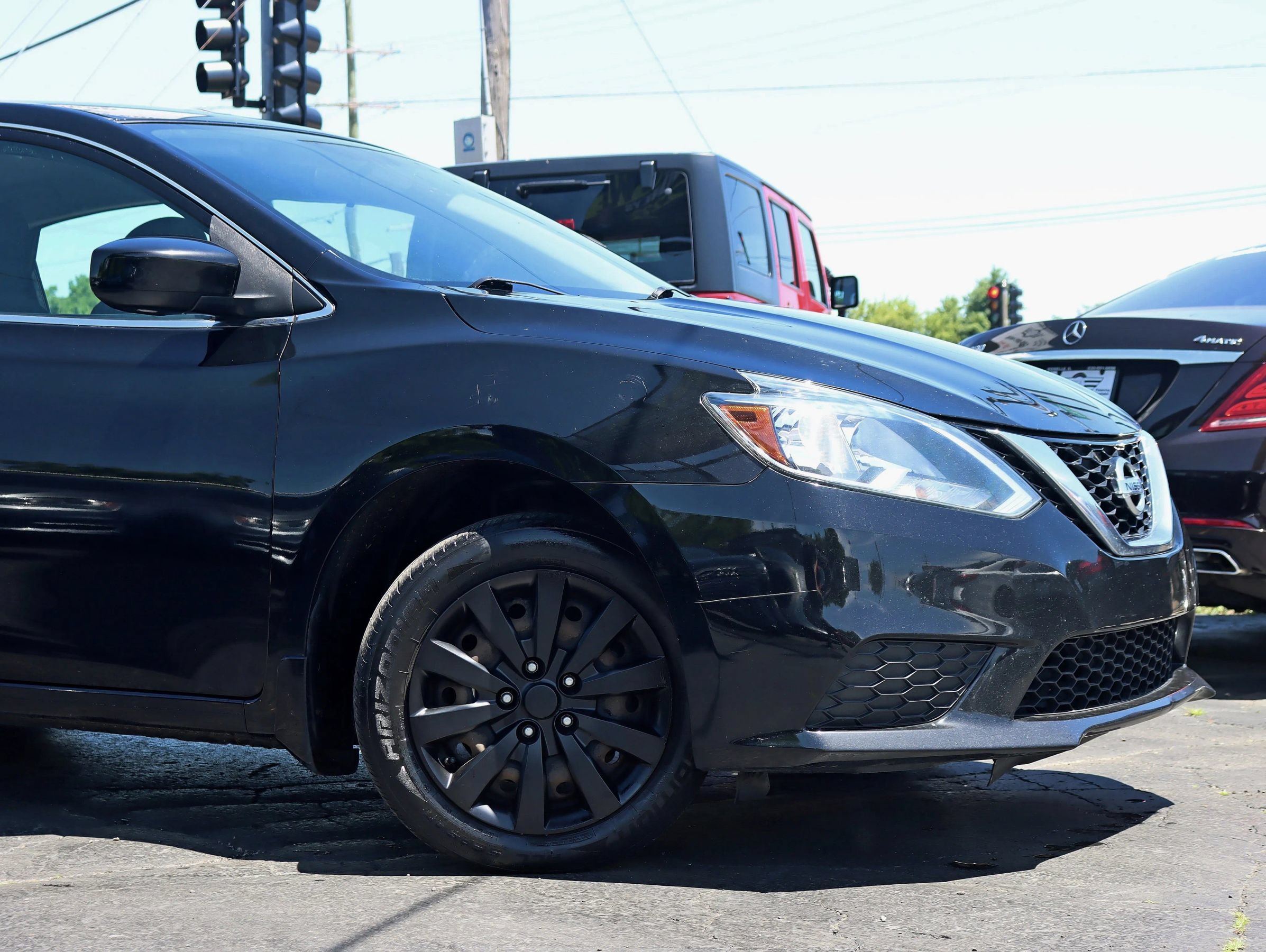 Used 2016 Nissan Sentra S FWD image 3