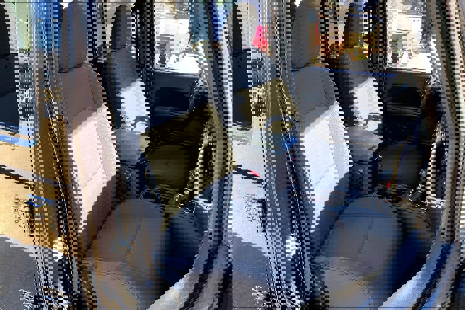 Used 2023 Jeep Wrangler Unlimited Sport image 9