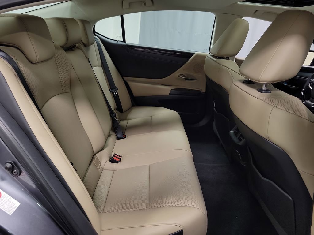 Used 2019 Lexus ES 350 w/ Premium Package FWD image 26