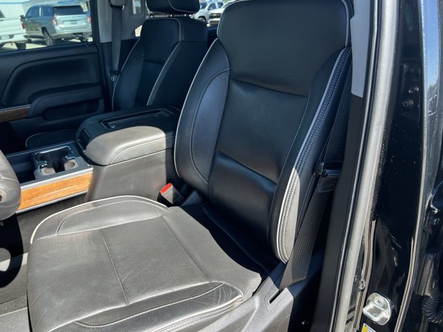 Used 2018 Chevrolet Silverado 2500 High Country w/ Duramax Plus Package AWD/4WD image 20