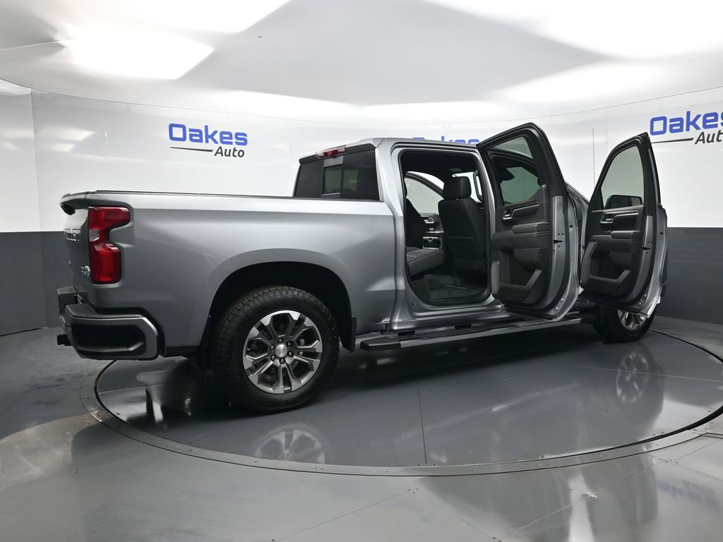 Used 2025 Chevrolet Silverado 1500 High Country w/ Technology Package AWD/4WD image 56