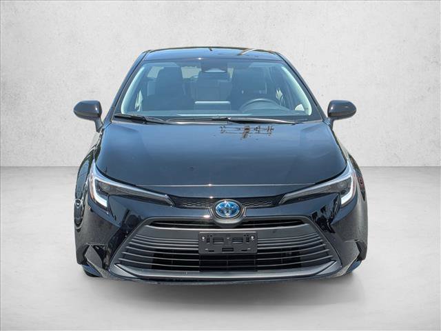 Used 2023 Toyota Corolla LE FWD image 2