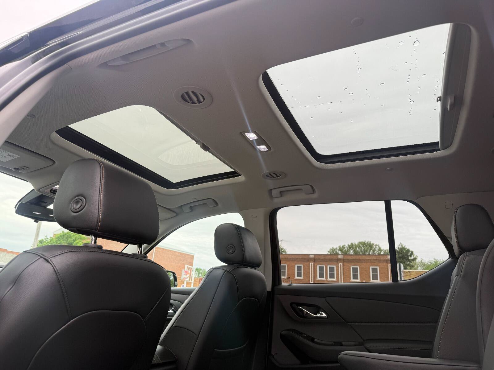 Used 2020 Chevrolet Traverse Premier AWD/4WD image 15