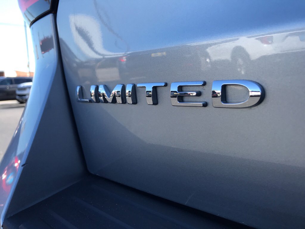 Used 2023 Ford Expedition Limited image 37