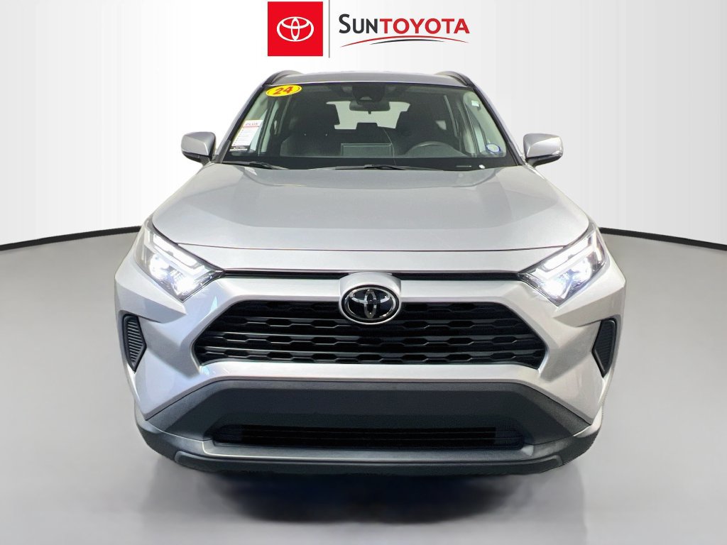 Used 2024 Toyota RAV4 XLE FWD image 10