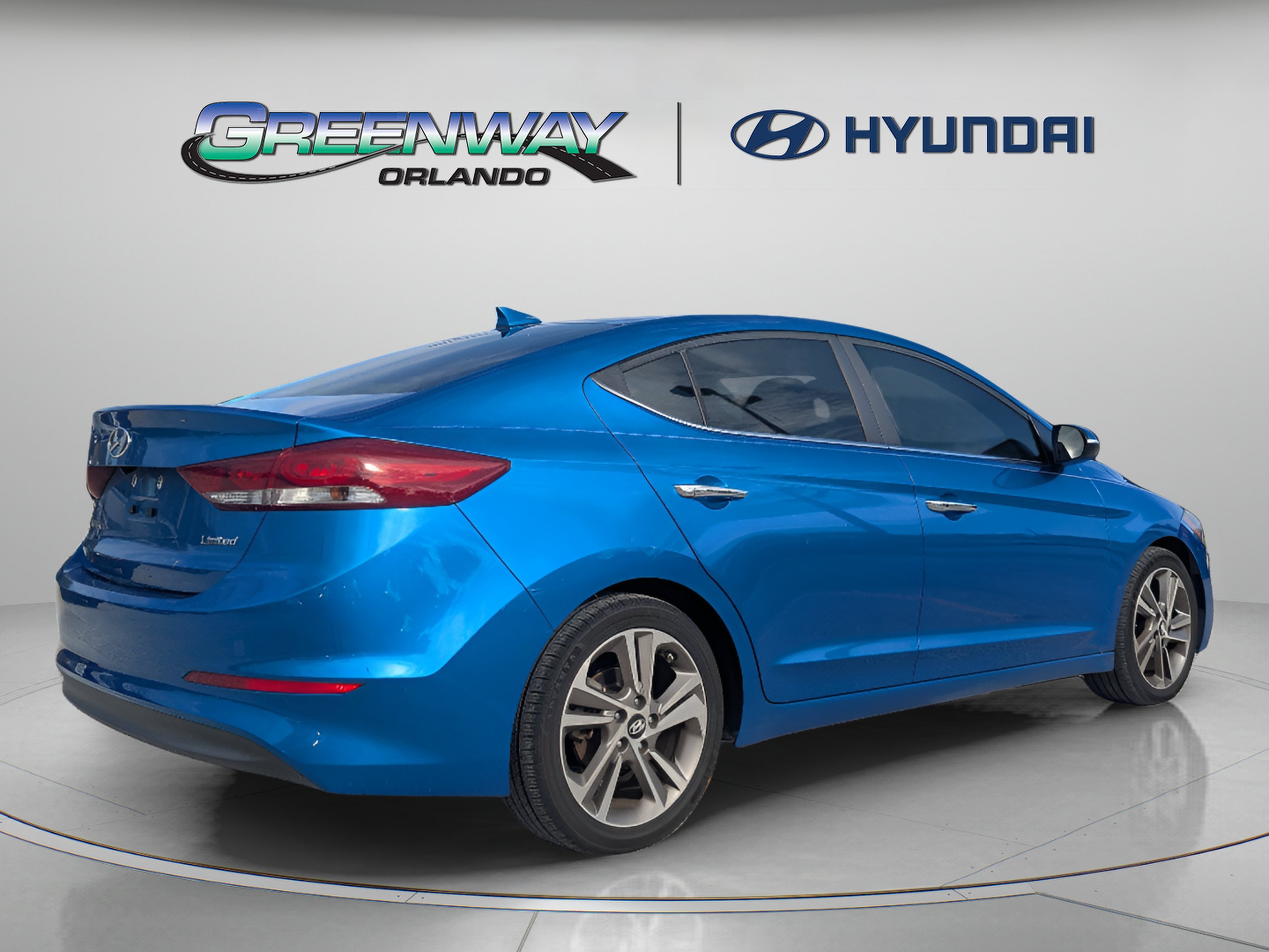 Used 2017 Hyundai Elantra Limited w/ Limited Tech Package 04 FWD image 8