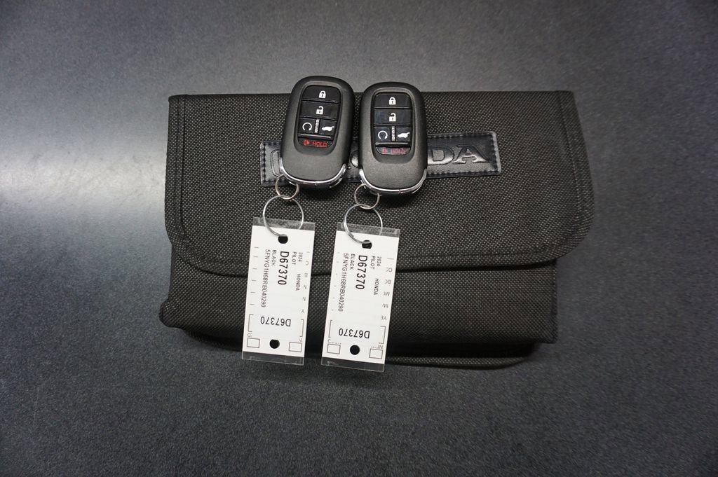 Used 2024 Honda Pilot TrailSport image 21