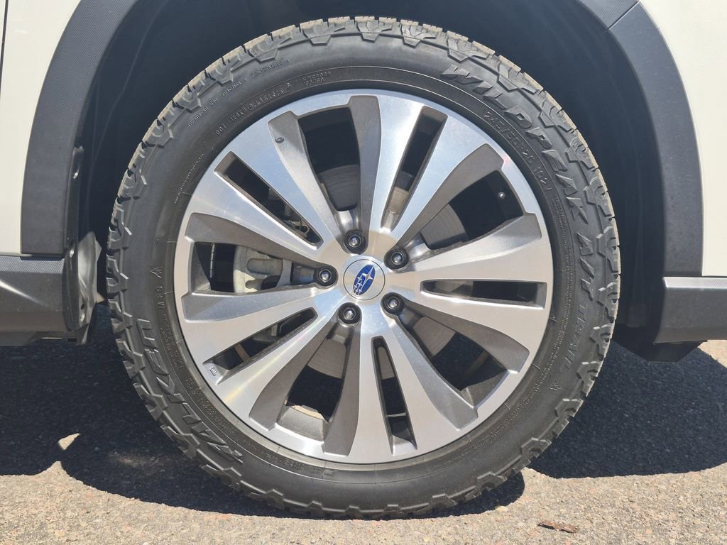Used 2019 Subaru Ascent Limited AWD/4WD image 17