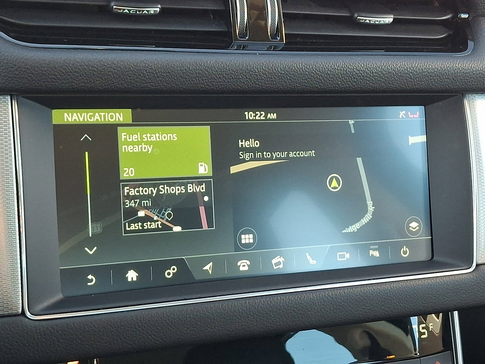 Used 2020 Jaguar XF Premium image 17