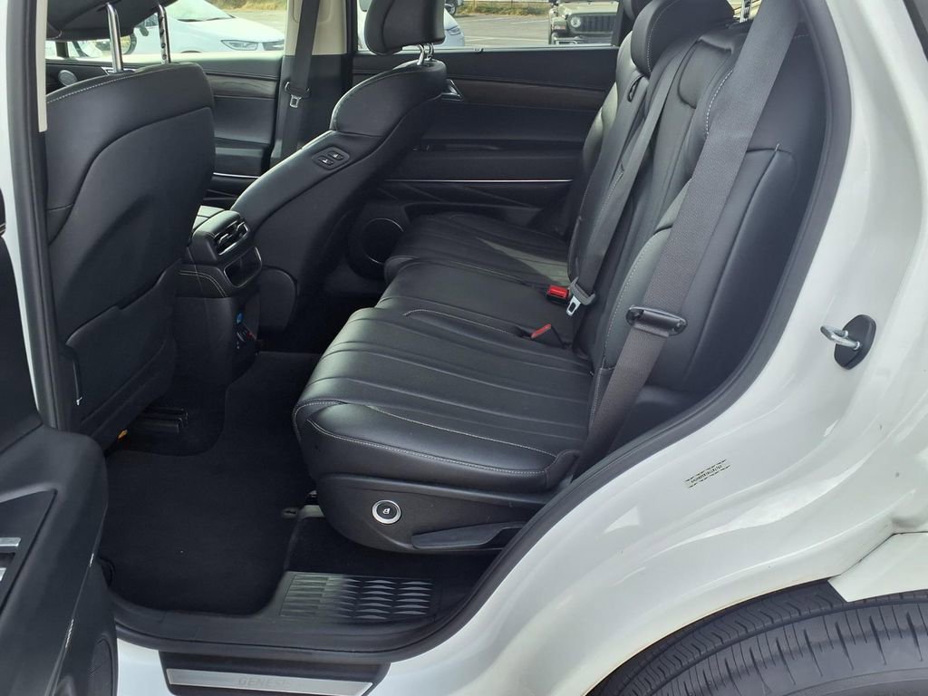 Used 2024 Genesis GV80 2.5T image 27