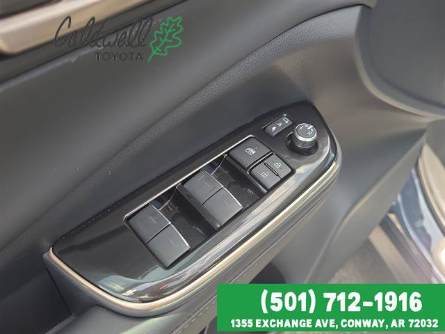 Certified 2025 Toyota Crown Signia w/ Advanced Technology Package AWD/4WD image 23