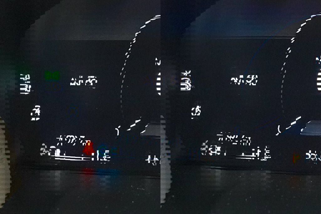 Used 2023 Lincoln Nautilus AWD w/ Premium Package image 16