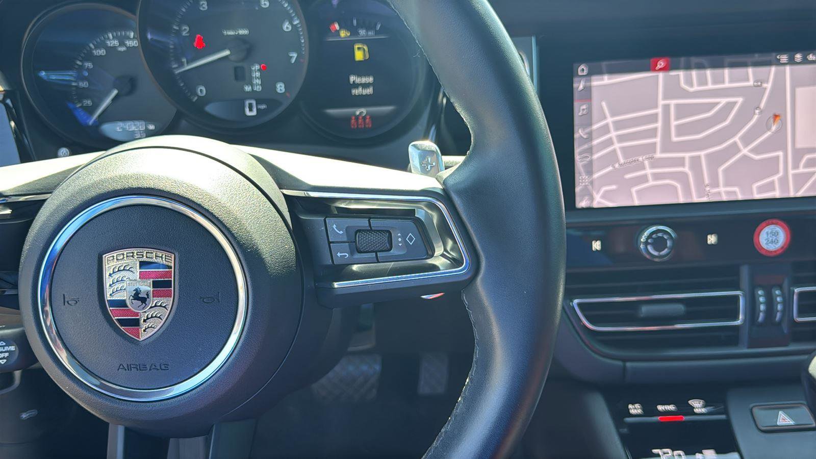 Used 2024 Porsche Macan Turbo image 14