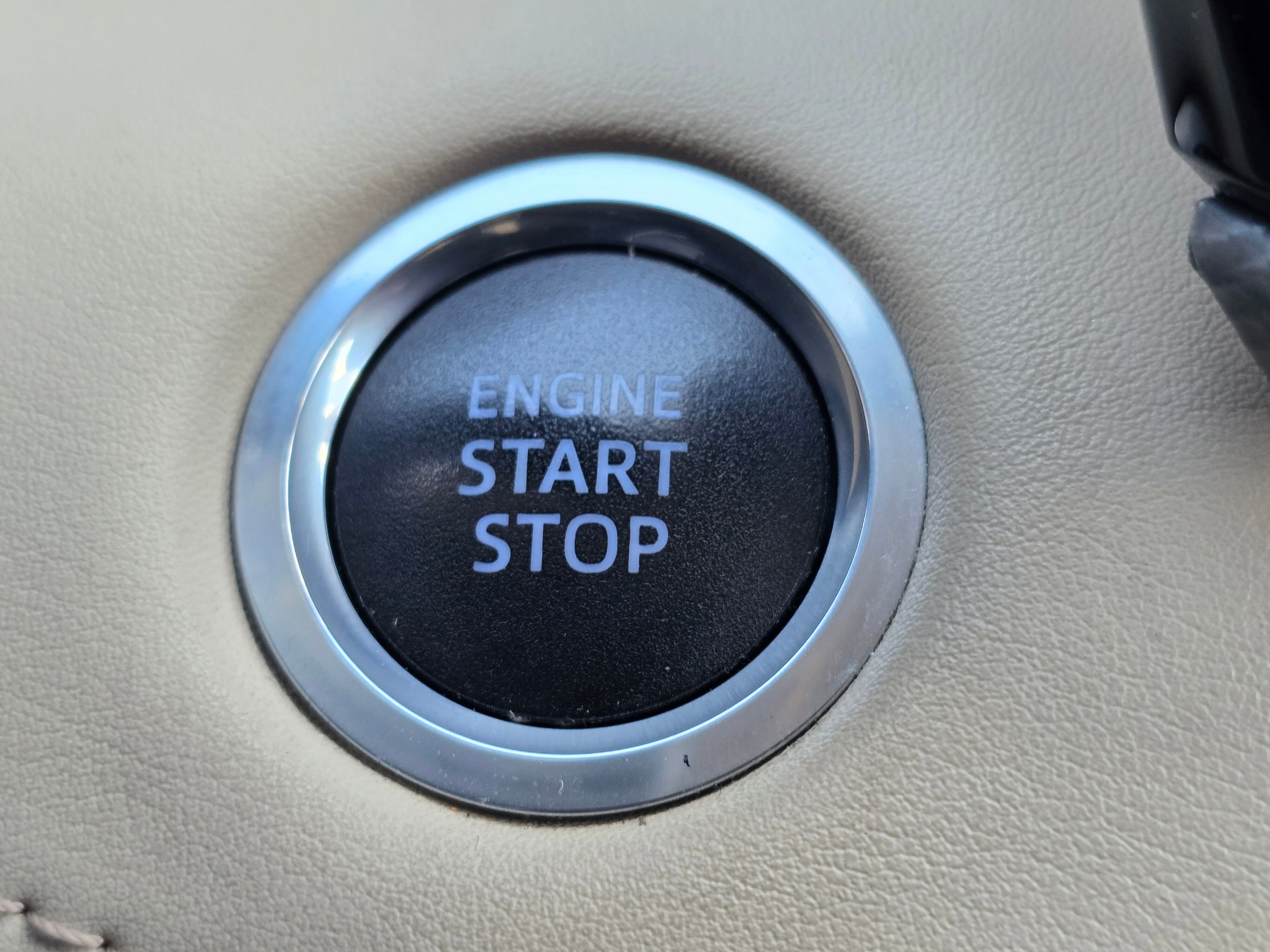 Used 2020 Toyota Highlander Platinum image 52