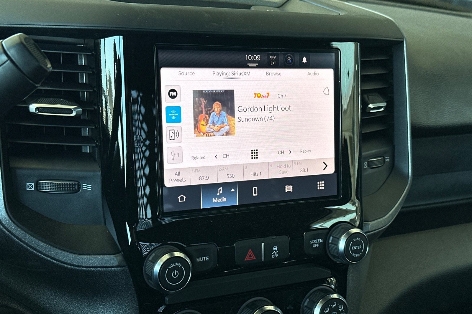 New 2025 RAM 5500 Tradesman image 15