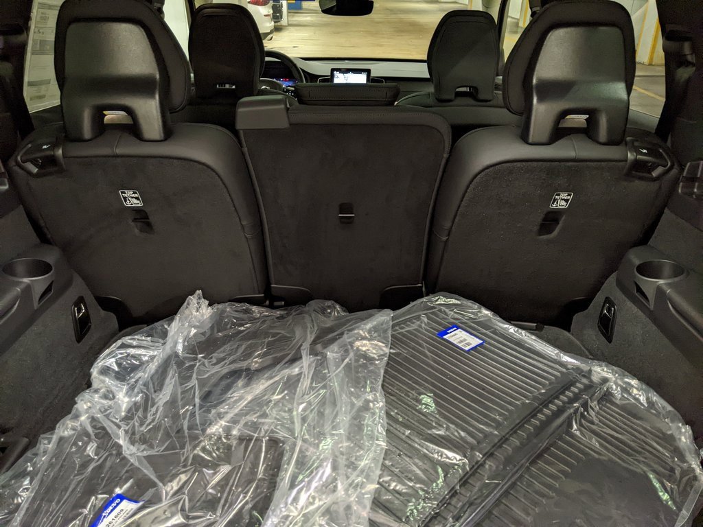 New 2026 Volvo XC90 B6 Plus w/ Protection Package Premier image 27