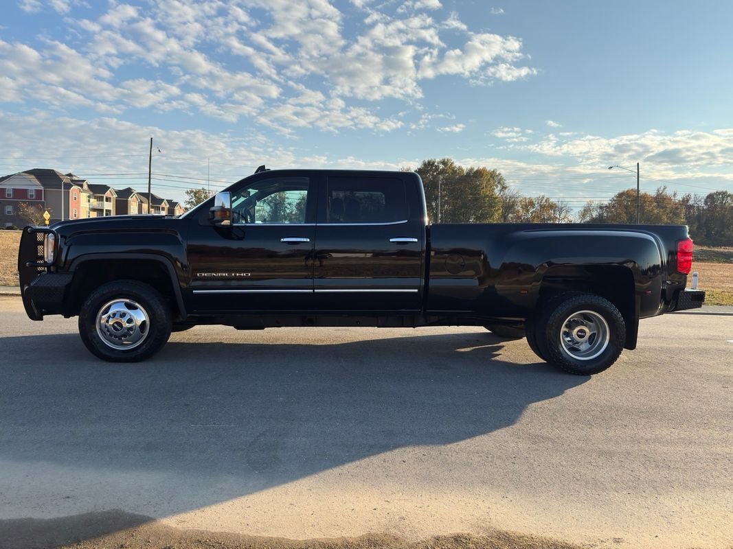 Used 2015 GMC Sierra 3500 Denali w/ Duramax Plus Package image 7