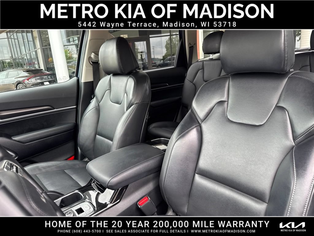 Used 2023 Kia Telluride S AWD/4WD image 16