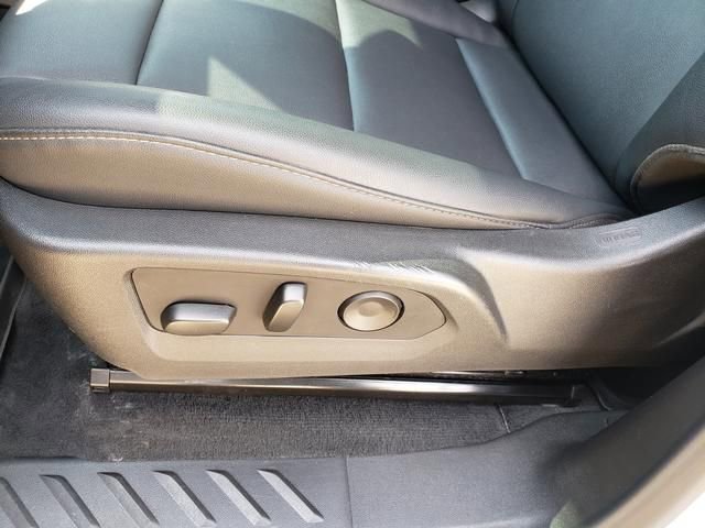 Used 2024 Chevrolet Colorado LT w/ LT Convenience Package III image 20