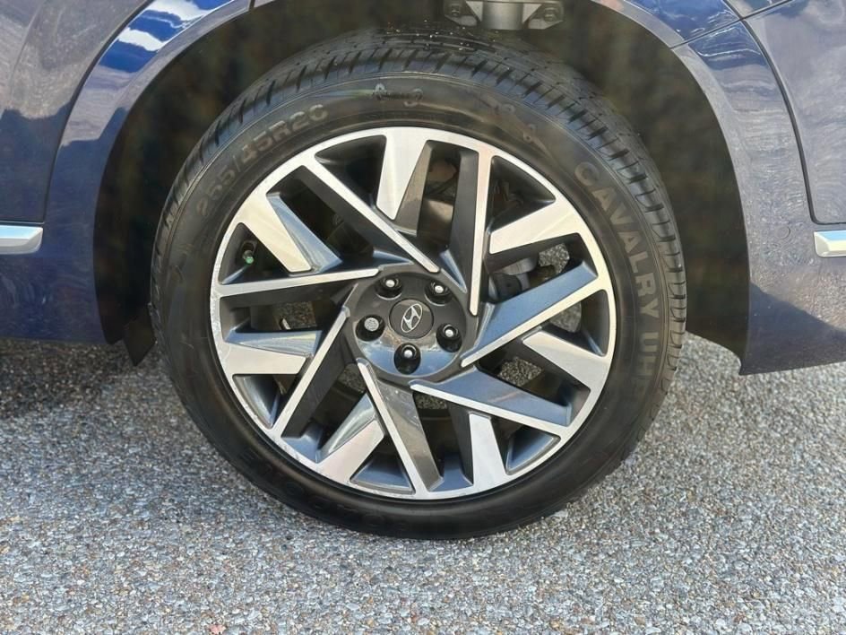 Used 2022 Hyundai Santa Fe Calligraphy image 10