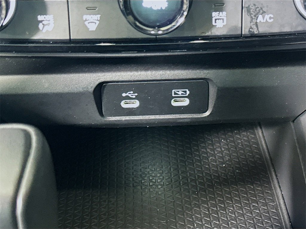 Used 2024 Honda Accord Sport image 29