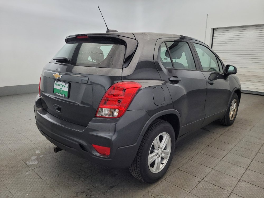 Used 2020 Chevrolet Trax LS FWD image 9