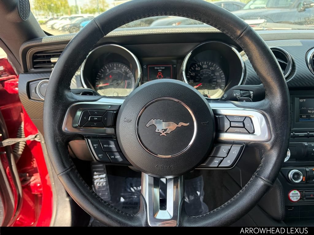 Used 2016 Ford Mustang Coupe RWD image 14