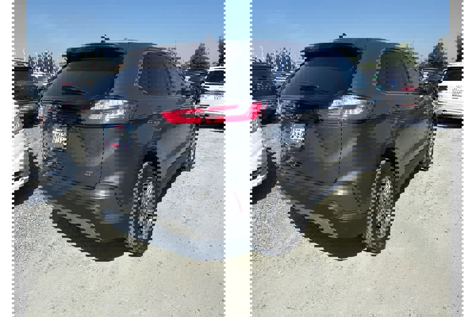 Used 2022 Ford Edge SEL w/ Convenience Package image 7