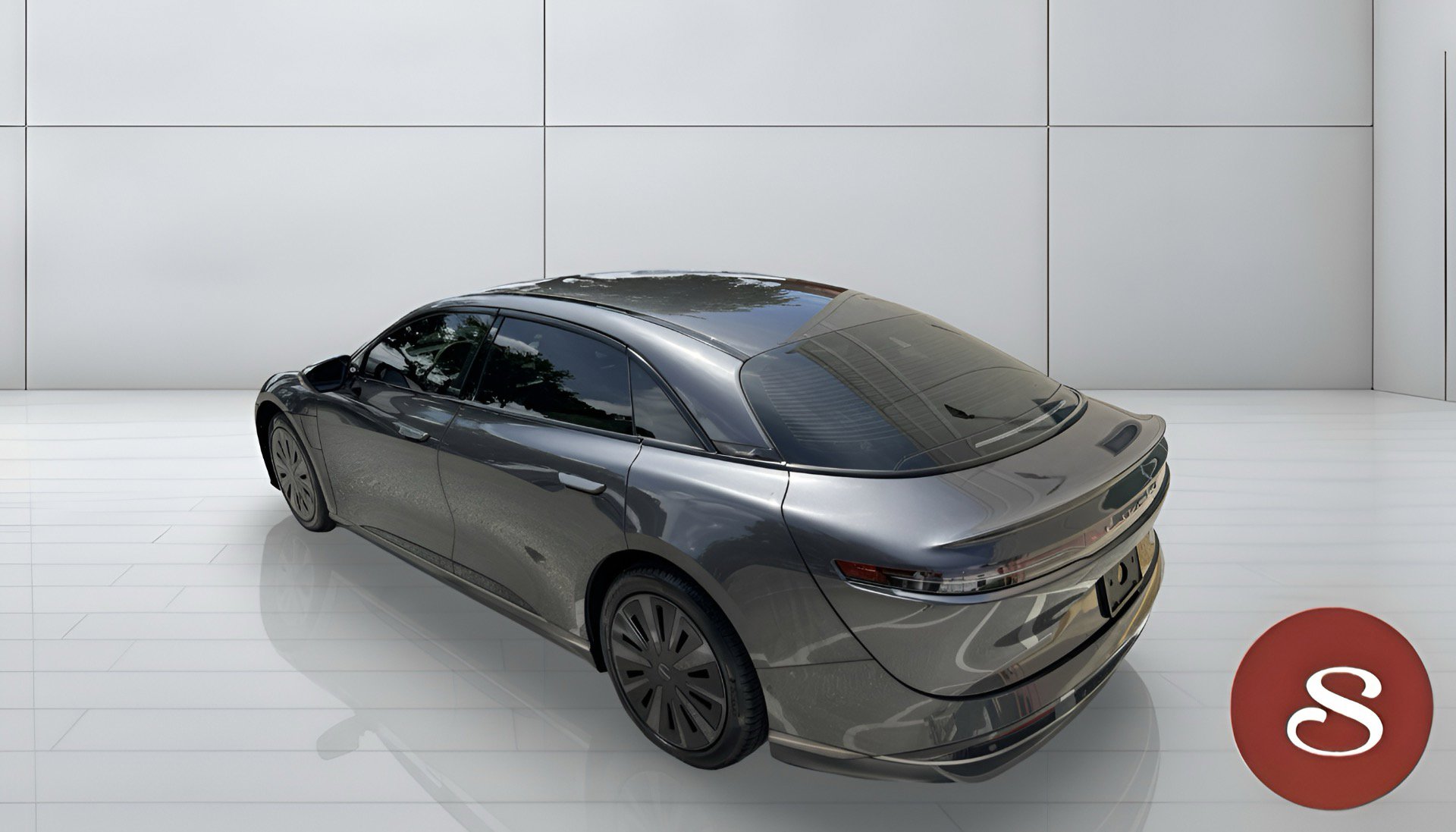 Used 2025 Lucid Air Pure RWD video 2