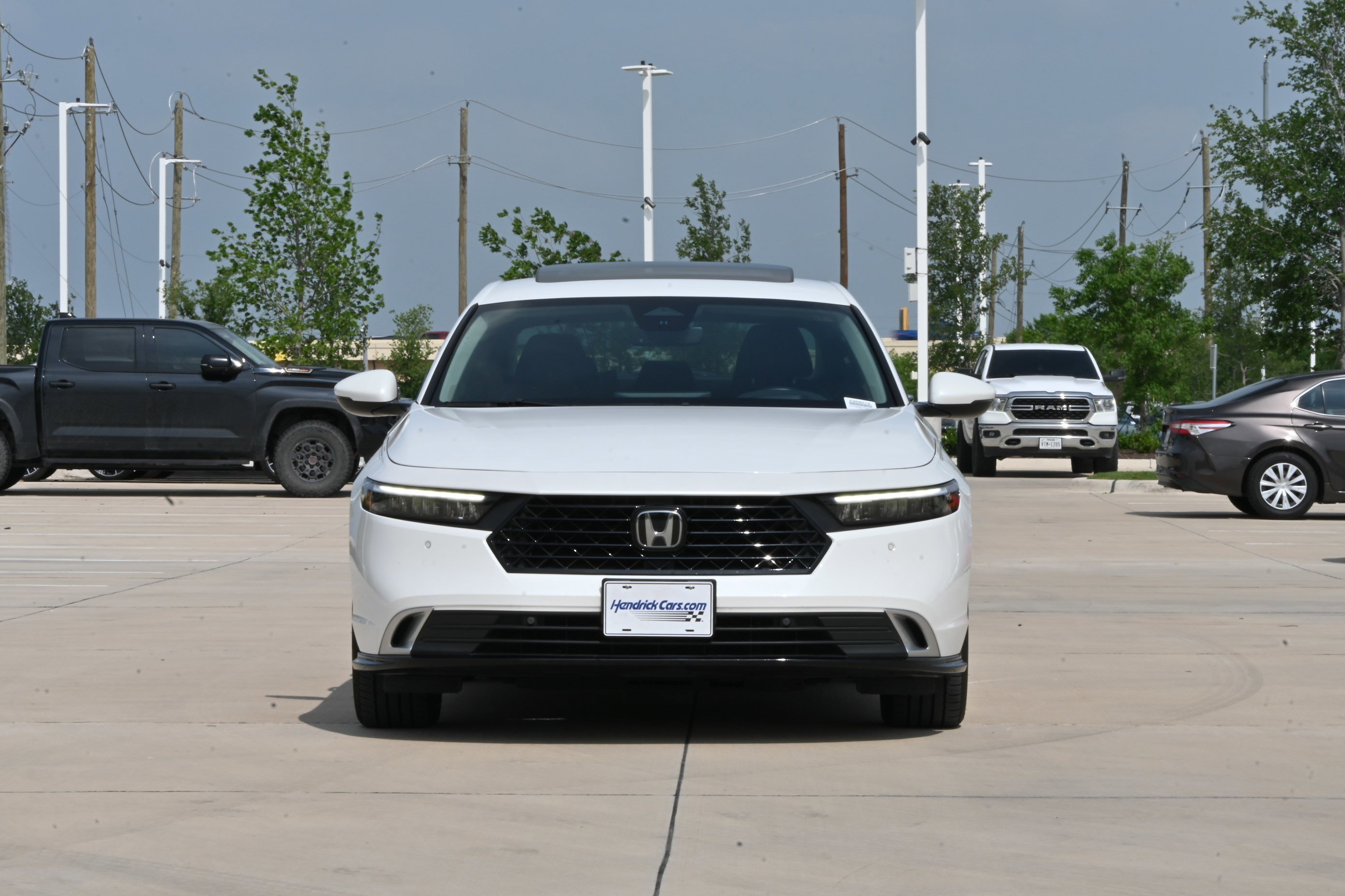 Used 2024 Honda Accord Touring image 3