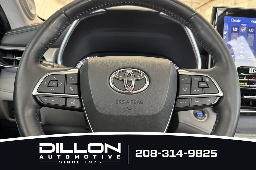 Used 2020 Toyota Highlander Platinum AWD/4WD image 29
