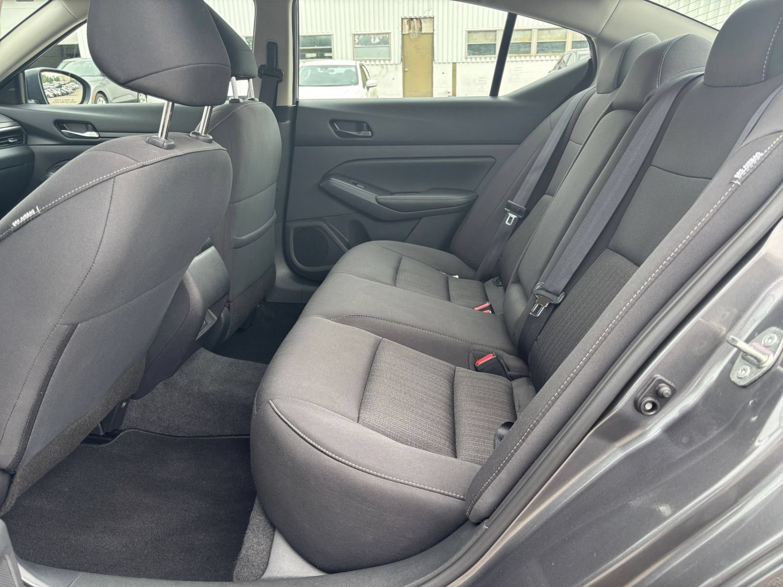 Used 2025 Nissan Altima 2.5 SV FWD image 25