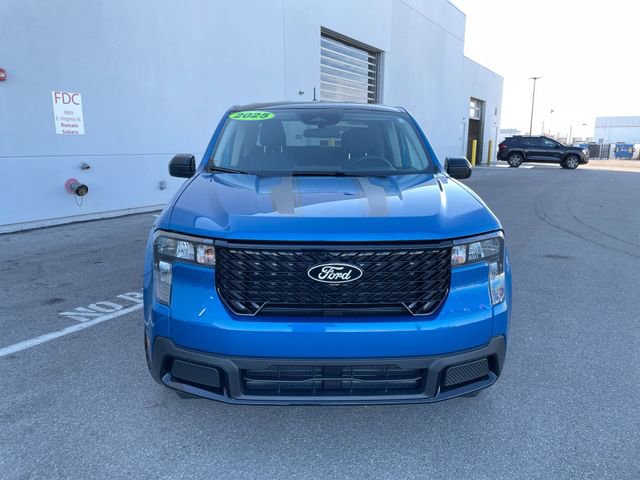 Used 2025 Ford Maverick XLT w/ Black Appearance Package image 7