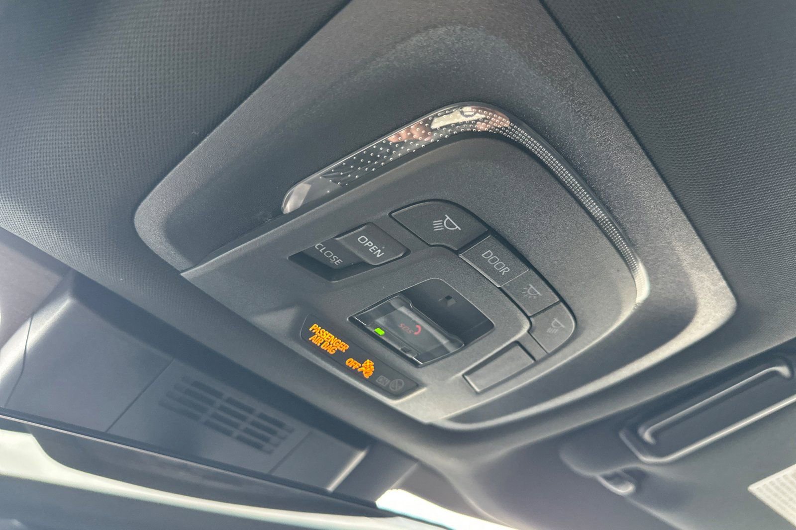 Used 2023 Toyota bZ4X Limited image 25