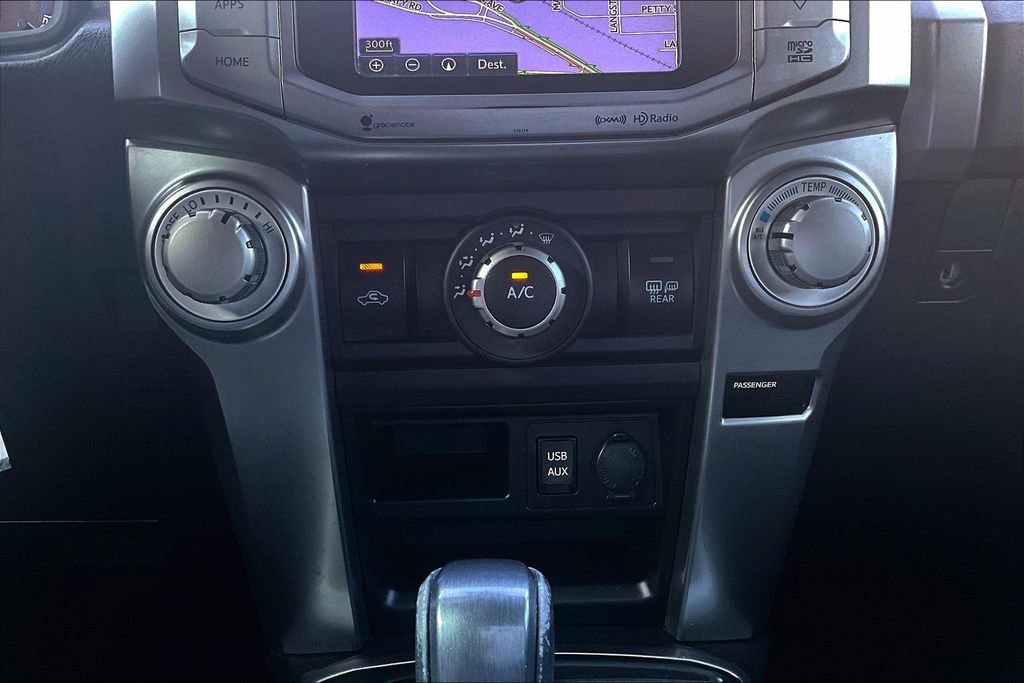 Used 2018 Toyota 4Runner SR5 Premium image 40