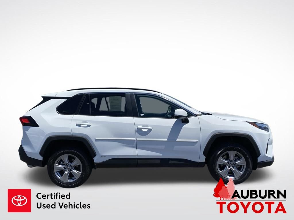 Certified 2024 Toyota RAV4 LE AWD/4WD image 9