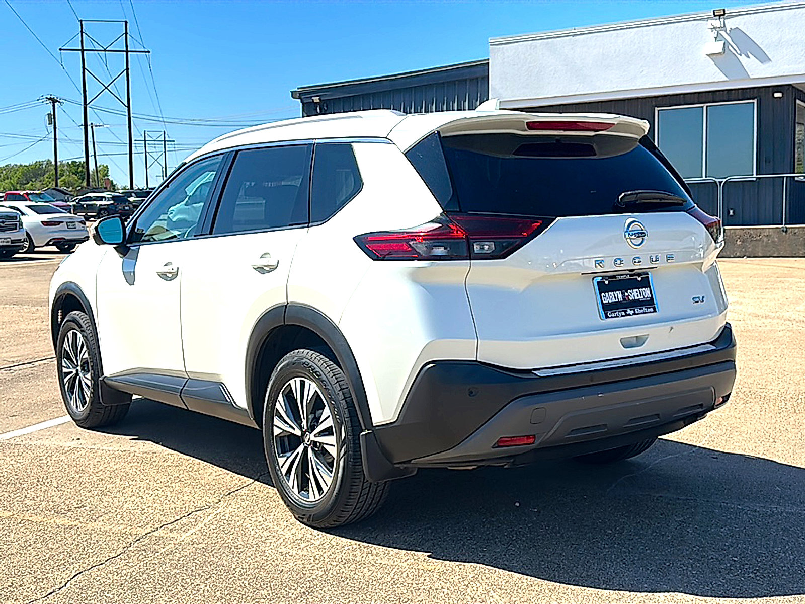 Used 2021 Nissan Rogue SV w/ Premium Package image 6