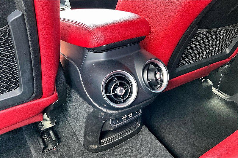 Used 2022 Alfa Romeo Stelvio Veloce AWD/4WD image 21