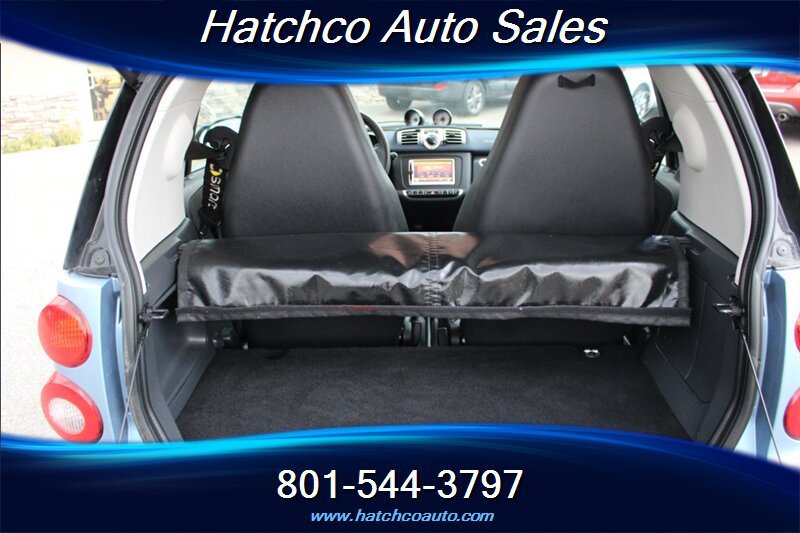 Used 2013 smart fortwo passion RWD image 11