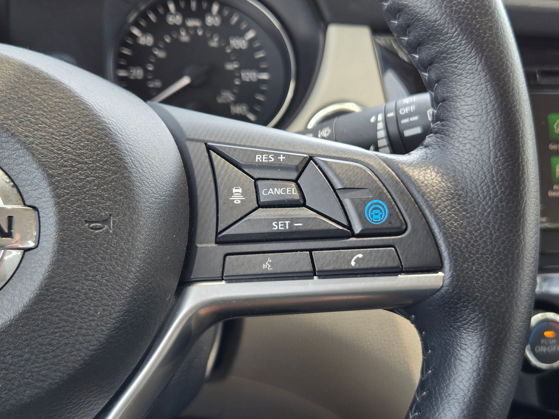 Used 2022 Nissan Rogue Sport SL AWD/4WD image 13