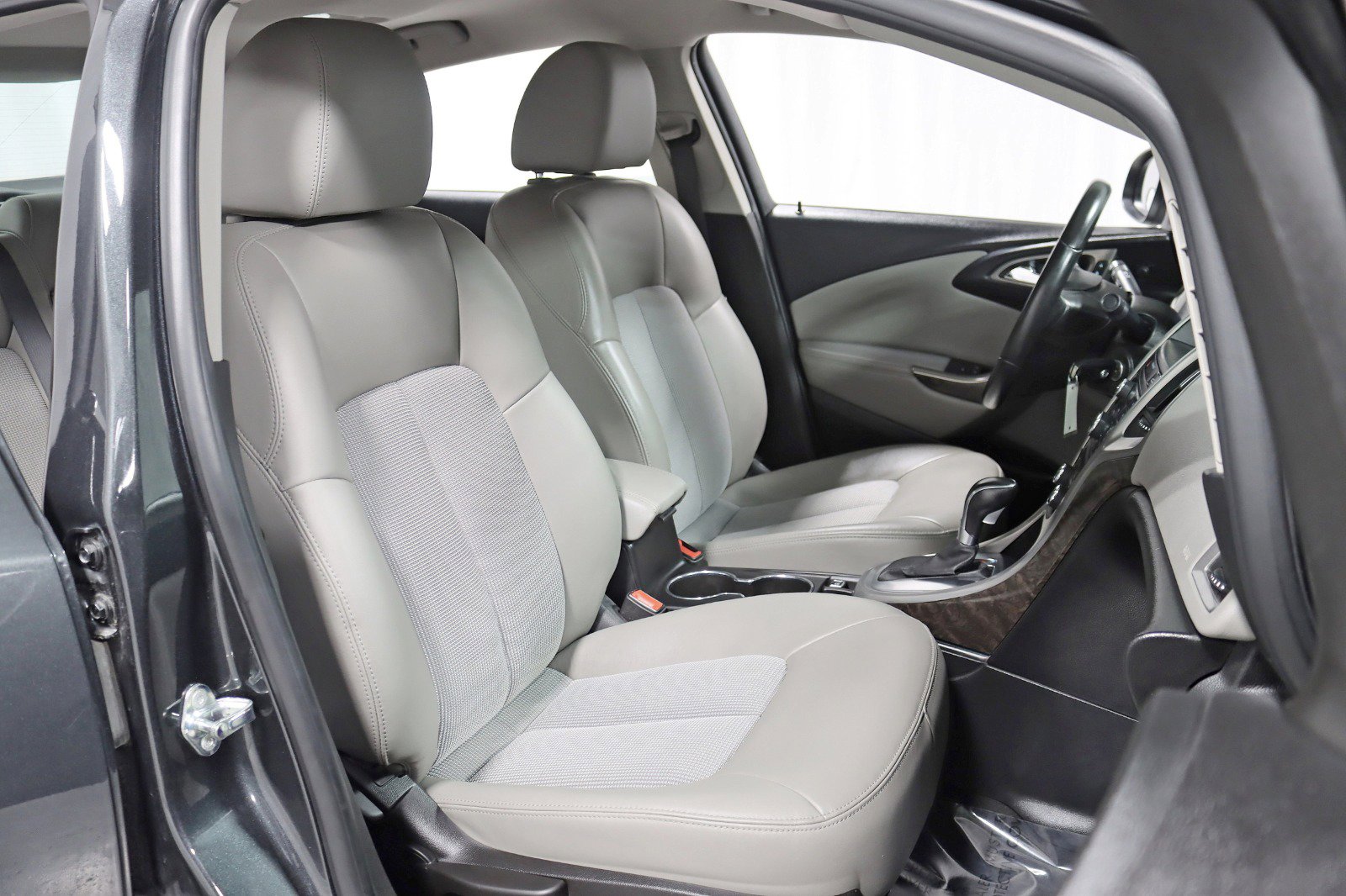 Used 2016 Buick Verano image 22