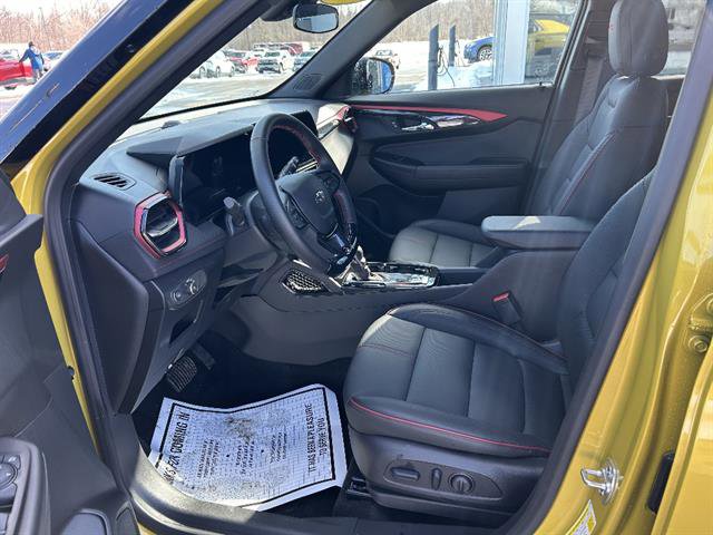 Used 2025 Chevrolet TrailBlazer RS w/ Driver Confidence Package FWD image 28
