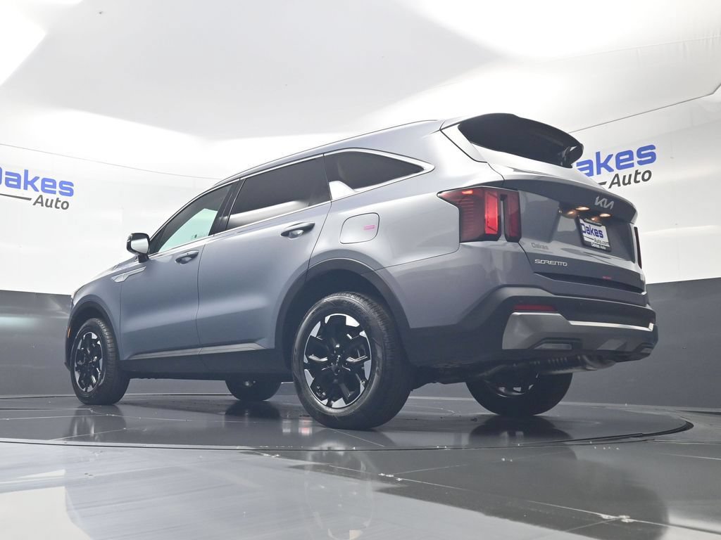 Certified 2025 Kia Sorento S AWD/4WD image 43
