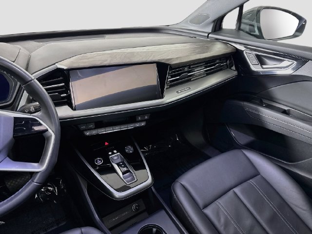 Used 2023 Audi Q4 e-tron Premium w/ Convenience Package AWD/4WD image 24