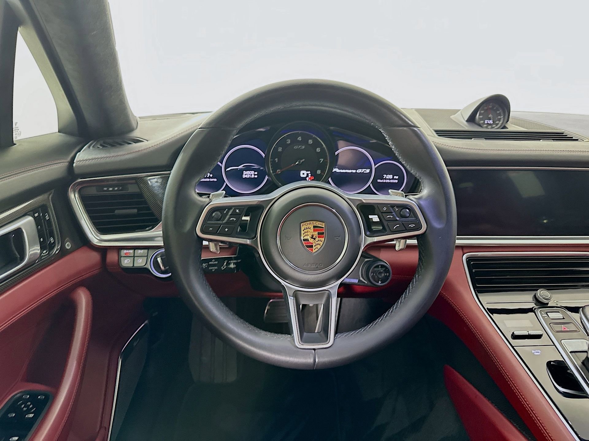Used 2020 Porsche Panamera GTS image 24