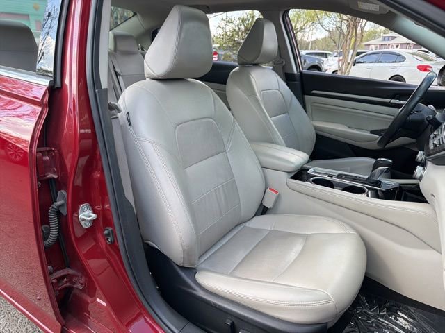 Used 2021 Nissan Altima 2.5 SL FWD image 11