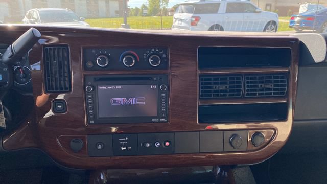 Used 2013 GMC Savana 2500 Extended RWD image 13