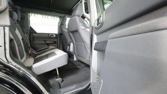 Used 2025 Ford Bronco Big Bend image 11