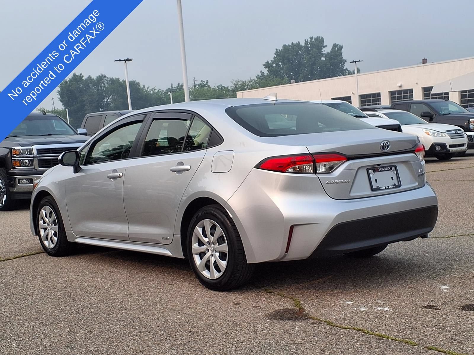 Used 2024 Toyota Corolla LE AWD/4WD image 8