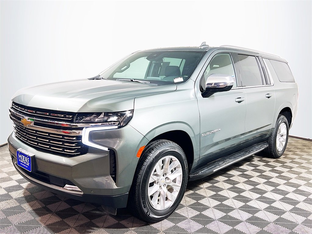 Used 2023 Chevrolet Suburban Premier image 4
